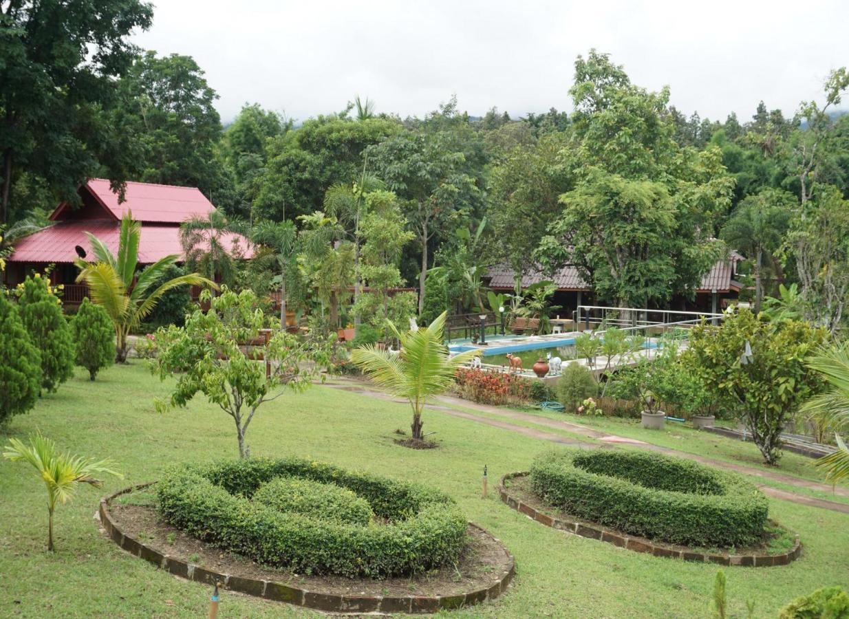 Ban Rai Tin Thai Ngarm Eco Lodge Merim Kültér fotó